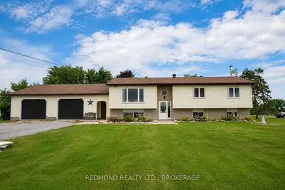 1991 Eden Grove Road, Front Of Leeds & Seeleys Bay, On K7g 2v4