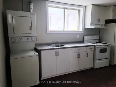 44 Stanley Street 3, London South, On N6c 1b1