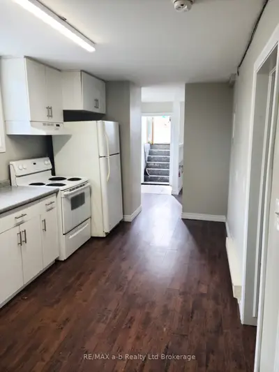 44 Stanley Street 3, London South, On N6c 1b1