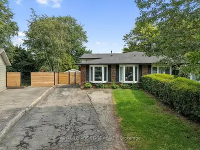 27 Gretna Court, Hamilton, On L9c 4v1