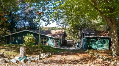 8 Firefly Way, Seguin, On P2a 2w8
