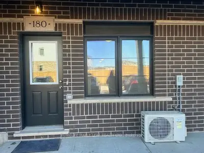 Condo Townhouse in Kitchener