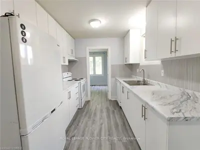 49 Mccrae Drive, Welland, On L3c 6c9