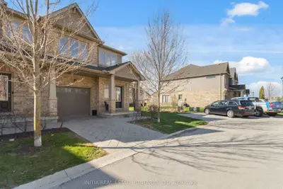 1924 Cedarhollow Boulevard 7, London North, On N5x 0k3