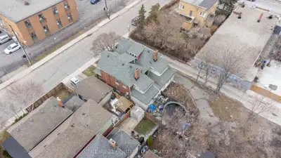 116-120 Barnesdale Avenue N, Hamilton, On L8l 6l7