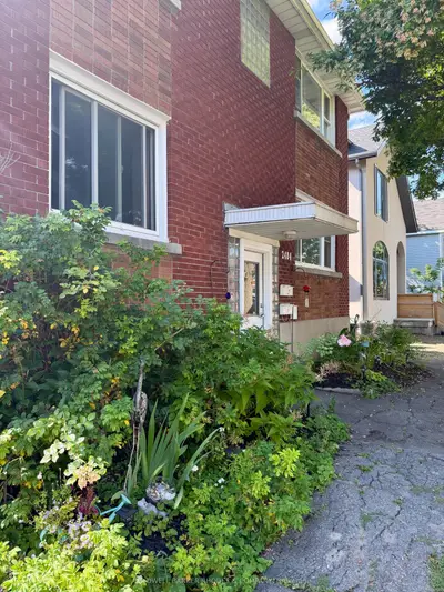 2484 Carlsen Avenue 1, Billings Bridge - Riverside Park And Area, On K1v 8g3