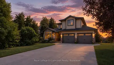 482 Creekwood Drive, Saugeen Shores, On N0h 2l0