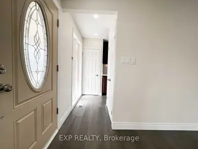 15 Calvert Avenue, Hamilton, On L8g 2k5