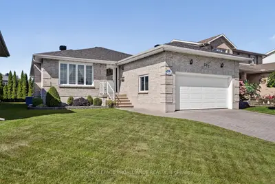 202 Beley Street, Brockville, On K6v 6z8