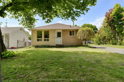Detached in Kingston