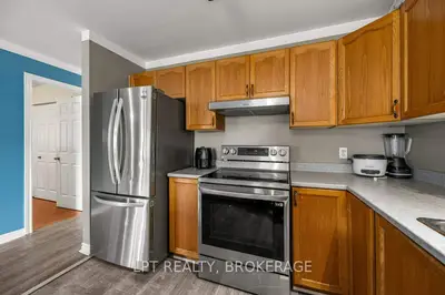 8 Wilfred Crescent, Kingston, On K7k 7g9