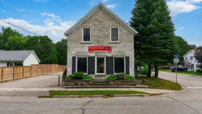 450 Queen Street E, St. Marys, On N4x 1a5