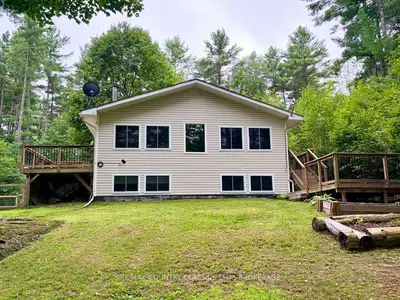 1068c Jacques Bay Road, Addington Highlands, On K0h 1k0