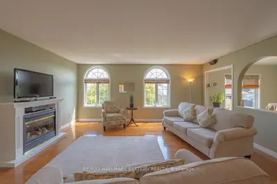 20 Ferguson Place, Peterborough, On K9h 7m9
