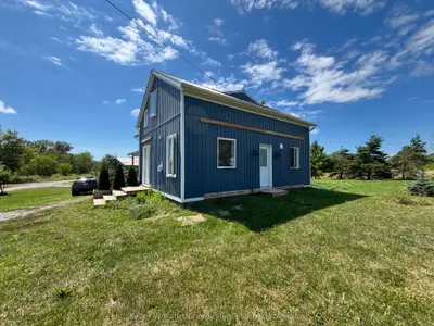 18683 Loyalist Parkway 2, Prince Edward County, On K0k 2j0