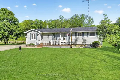 1404 Hallecks Road E, Elizabethtown-kitley, On K6v 5t3