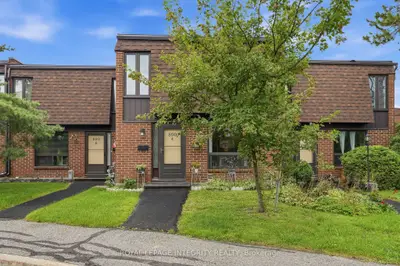 890 Cahill Drive W #4, Hunt Club - Windsor Park Village And Area, On K1v 9a4