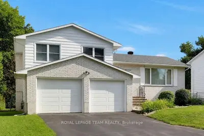 31 Ross Street, Smiths Falls, On K7a 4v7