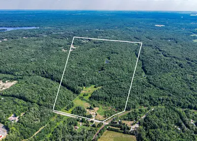1121 Beiers Road, Gravenhurst, On P0e 1g0