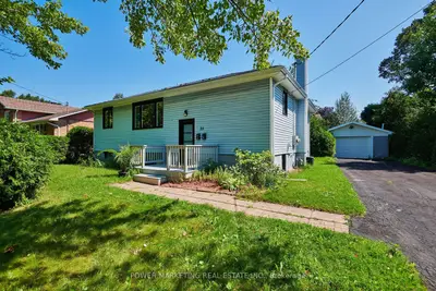35 TAUVETTE Street, Blackburn Hamlet, ON K1B 3A1
