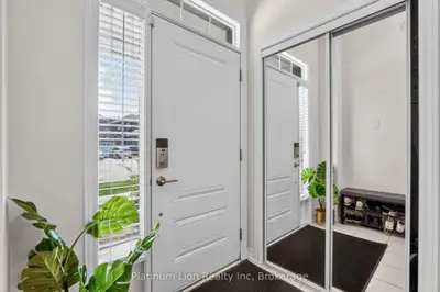 19 Willow Lane, Hamilton, On L8e 5h5