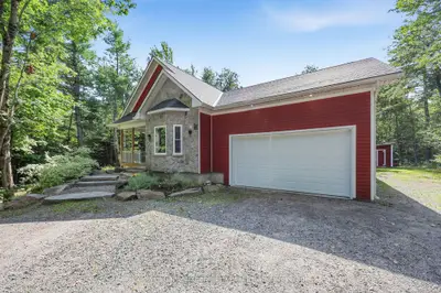 1051 Xavier Street, Gravenhurst, On P0e 1g0