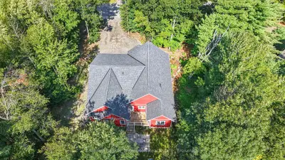 1051 Xavier Street, Gravenhurst, On P0e 1g0