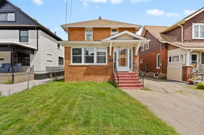 4842 Fourth Avenue, Niagara Falls, On L2e 4p1