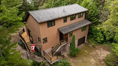 32 London Street, South Bruce Peninsula, On N0h 2g0