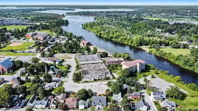115 Emily Street, Carleton Place, On K7c 4j5