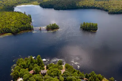 286 Holden Road, Magnetawan, On P0a 1c0