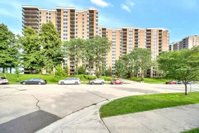 500 Green Road 701, Hamilton, On L8e 3m6