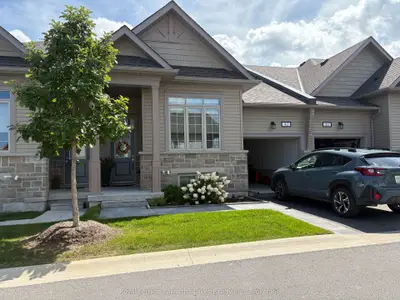 17 Lakewood Cres Crescent Unit 42, Kawartha Lakes, On K0m 1a0