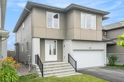 126 Groningen Street, Kanata, On K2v 0c4