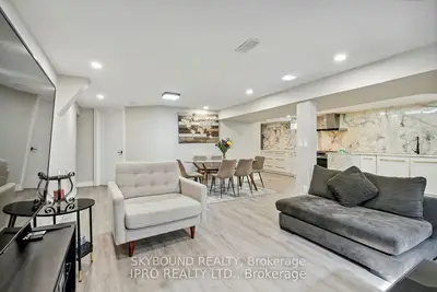 34 Owen Place, Hamilton, On L8g 2h2