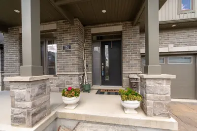 1061 Eagletrace Drive 174, London North, On N6g 0t3
