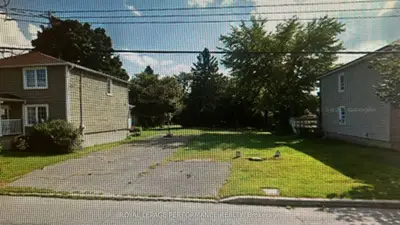 216-218 Nelson Street E, Hawkesbury, On K6a 1l9