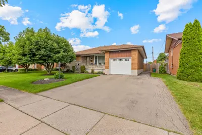 54 Classic Avenue, Welland, On L3b 1p5