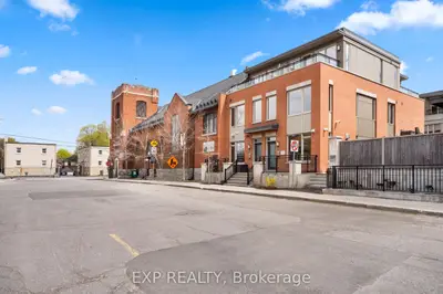 360 Ravenhill Avenue E, Carlingwood - Westboro And Area, On K2a 1s5