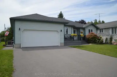 11 Grove Street, South Dundas, On L8n 1p4