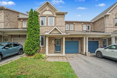 Att/Row/Townhouse in Barrhaven