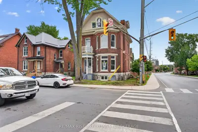 Detached in Kingston