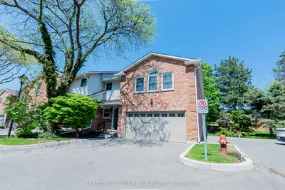 230 Meadowbrook Drive 11, Hamilton, On L9g 4v2