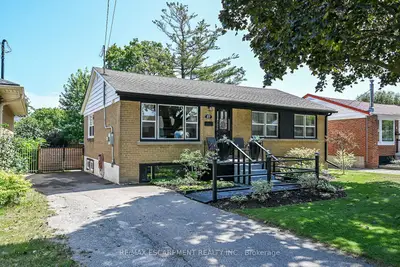 Detached in Hamilton