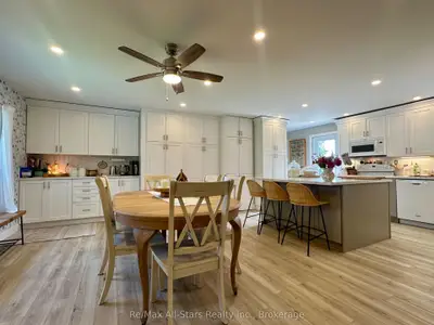 4 Warnica Drive, Kawartha Lakes, On K0m 1n0