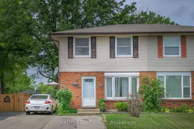 152 Culver Crescent, London East, On N5v 3g7