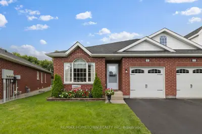 Att/Row/Townhouse in Brockville