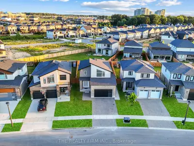 1742 APPLEROCK Avenue, London North, ON N6G 0X7