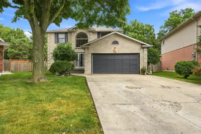 34 Lisajane Court, Hamilton, On L9b 2n6