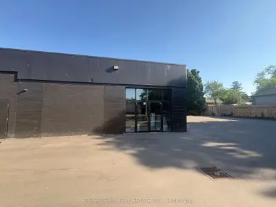 61 King George Road 3, Brantford, On N3r 5k2